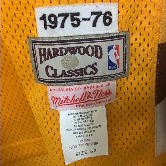 Antoine Carr 34 Cavs Throwback Jersey Size 52 New! - Picture 3 of 5